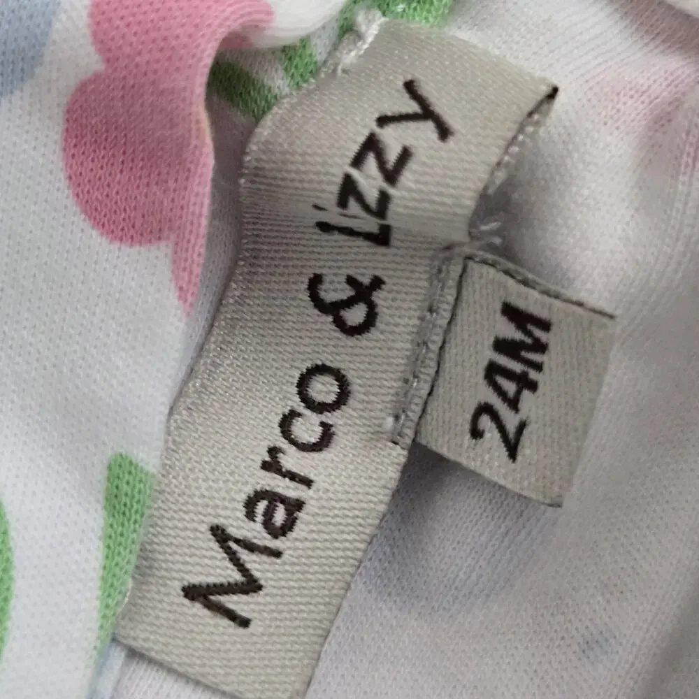 Girls Marco &Lizzy Floral 2 piece Outfit Ruffles Flowers Smocked Pima Cotton 24m